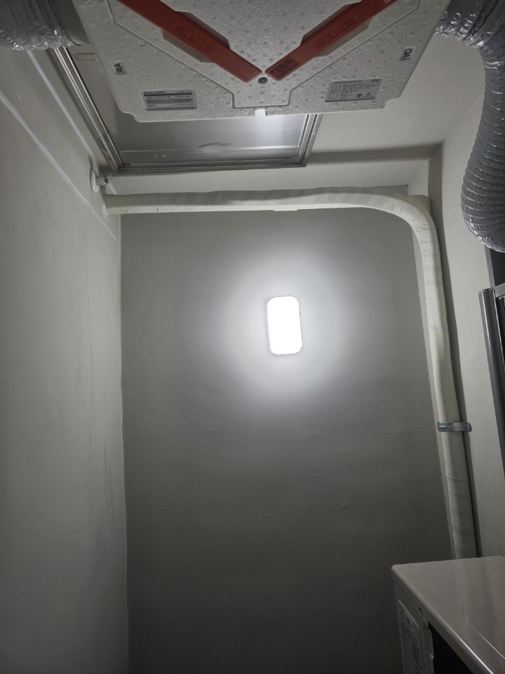 1747024078796-7.jpg